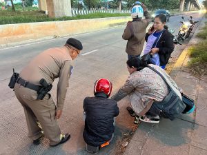 ช่วยเหลือผู้ประสบอุบัติเหตุ