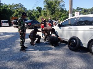 ช่วยเหลือนักท่องเที่ยวชาวสิงค์โปร์